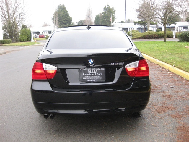 2006 BMW 325i/4Dr / Navigation / 55k miles   - Photo 4 - Portland, OR 97217