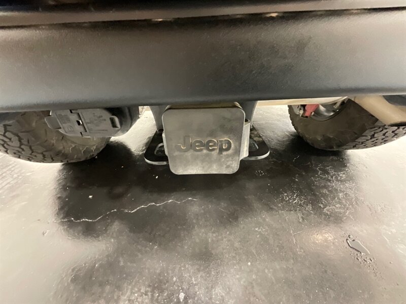 2021 Jeep Wrangler Unlimited Rubicon 4xe  / POWER TOP / LOADED - Photo 37 - Gladstone, OR 97027