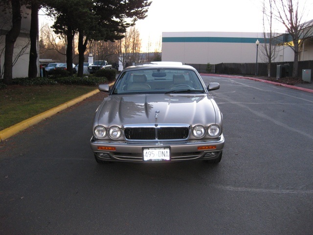 1997 Jaguar XJ6 Luxury Sedan Fully Loaded /MINT Condition/Records   - Photo 2 - Portland, OR 97217