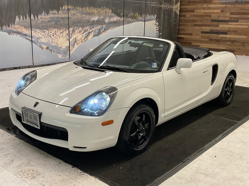 2001 Toyota MR2 Spyder 2Dr Convertible / 5-SPEED / 84,000 MILES  / LOCAL CAR / BRAND NEW TIRES - Photo 42 - Gladstone, OR 97027