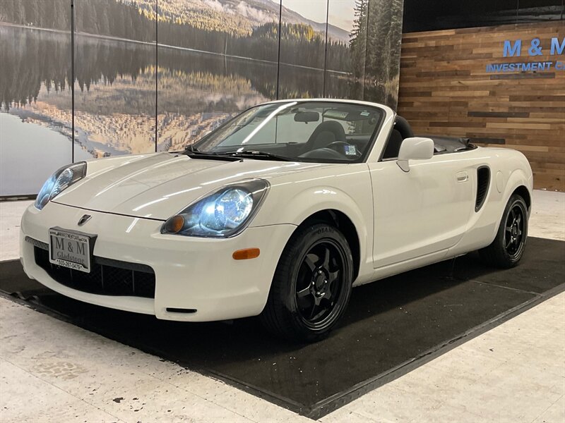 2001 Toyota MR2 Spyder 2Dr Convertible / 5-SPEED / 84,000 MILES  / LOCAL CAR / BRAND NEW TIRES - Photo 27 - Gladstone, OR 97027