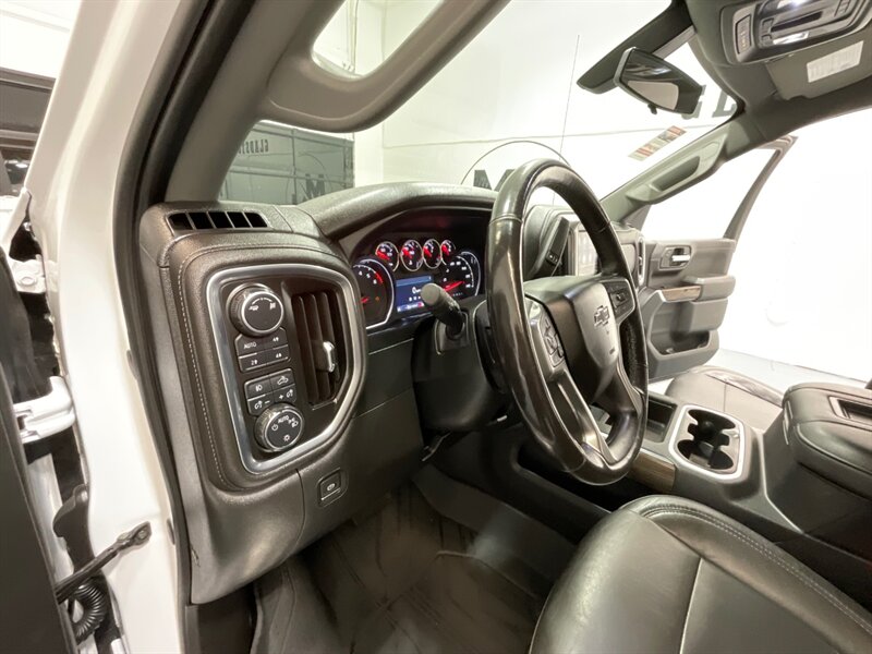 2019 Chevrolet Silverado 1500 RST Crew Cab 4X4 / Z71 OFF RD / Leather /1-OWNER  / ZERO RUST - Photo 16 - Gladstone, OR 97027