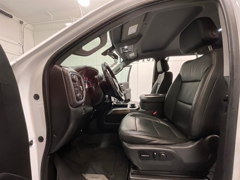 2019 Chevrolet Silverado 1500 RST Crew Cab 4X4 / Z71 OFF RD / Leather /1-OWNER  / ZERO RUST - Photo 12 - Gladstone, OR 97027