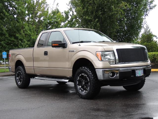 2012 Ford F-150 XLT / 4X4 / 3.7L V6 / LIFTED LIFTED   - Photo 2 - Portland, OR 97217