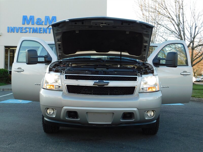 2007 Chevrolet Suburban LT 2500 K2500 Heavy Duty 4WD / DVD Player 3/4 TON   - Photo 31 - Portland, OR 97217