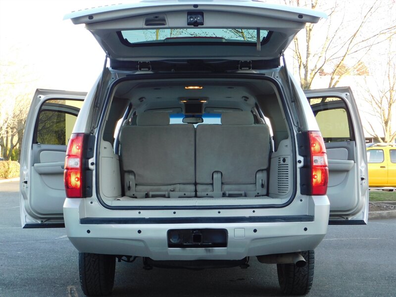 2007 Chevrolet Suburban LT 2500 K2500 Heavy Duty 4WD / DVD Player 3/4 TON   - Photo 21 - Portland, OR 97217