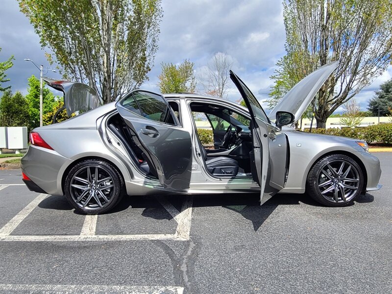 2015 Lexus IS 250 photo
