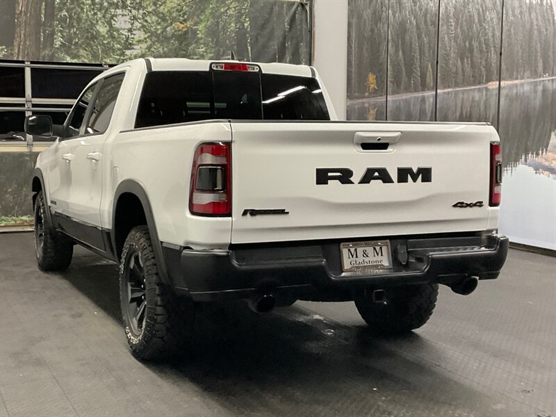 2019 RAM 1500 Rebel Crew Cab 4X4 / 5.7L V8 HEMI / 40,000 MILES   - Photo 8 - Gladstone, OR 97027