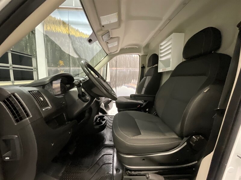 2015 RAM ProMaster CARGO VAN 2500 159 WB HIGHROOF / 4Cyl 3.0L DIESEL  / LOCAL VAN / HIGHROOF & 159 " WB / Backup Camera / Towing Package - Photo 15 - Gladstone, OR 97027