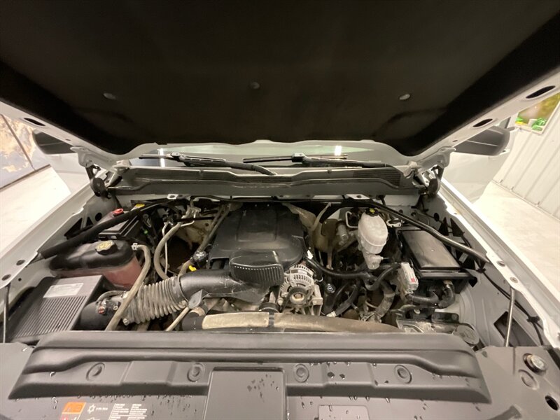2019 Chevrolet Silverado 2500 LT Crew Cab 4X4 / 6.0L V8 / 1-OWNER / 69K MILES  / SHORT BED / Towing Package / Trailer Brake Controller - Photo 42 - Gladstone, OR 97027