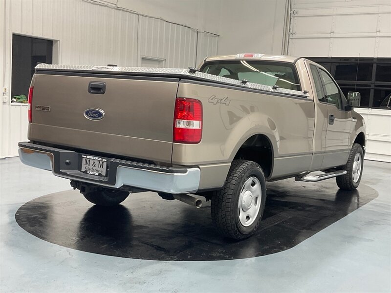 2004 Ford F-150 Regular Cab 4X4 / 4.6L V8 / 1-OWNER/ 31K MILES  / NO RUST / Excel Cond - Photo 8 - Gladstone, OR 97027