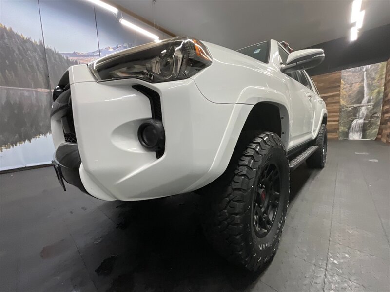 2020 Toyota 4Runner SR5 Premium 4X4 / Leather / CUSTOM BUILD / LIFTED  TRD PRO GRILL / NEW LIFT w/ NEW TRD WHEELS & NEW BF GOODRICH TIRES / LUGGAGE RACK / SHARP & CLEAN !! - Photo 10 - Gladstone, OR 97027