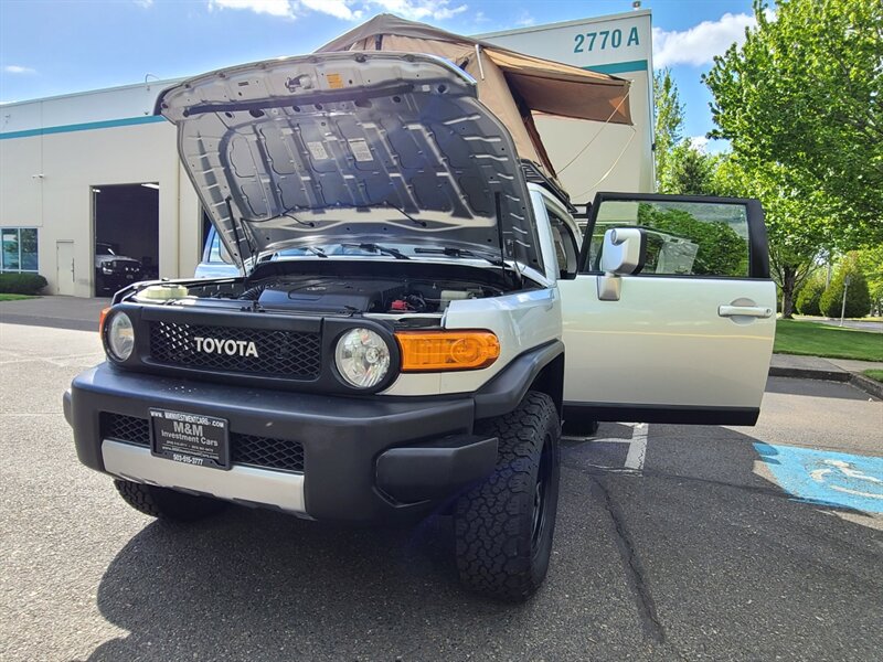 2007 Toyota FJ Cruiser  / 4.0L / V6 / E-LOCKER / FRESH TRADE / Excellent Service History - Photo 25 - Portland, OR 97217