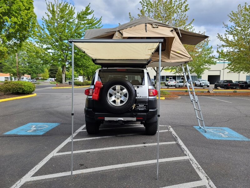 2007 Toyota FJ Cruiser  / 4.0L / V6 / E-LOCKER / FRESH TRADE / Excellent Service History - Photo 5 - Portland, OR 97217