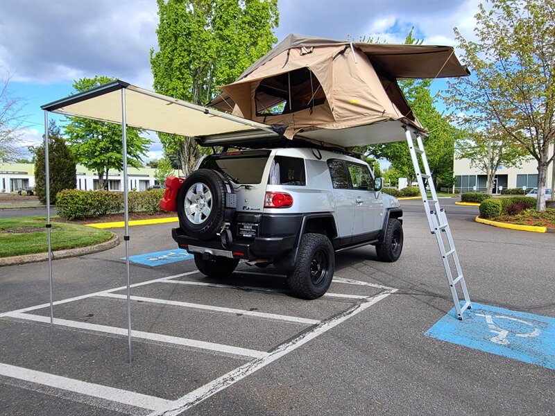 2007 Toyota FJ Cruiser  / 4.0L / V6 / E-LOCKER / FRESH TRADE / Excellent Service History - Photo 8 - Portland, OR 97217