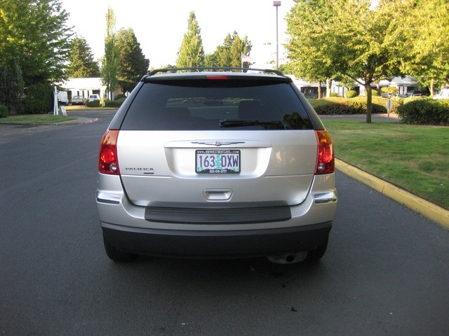 2005 Chrysler Pacifica Signature Series/ 3rd Seat/ Rear Dvd /Leather   - Photo 4 - Portland, OR 97217