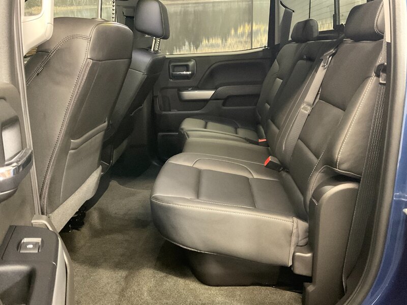 2018 Chevrolet Silverado 1500 LTZ Z71 Crew Cab 4X4 / Leather / 6 INC LIFT KIT   - Photo 13 - Gladstone, OR 97027