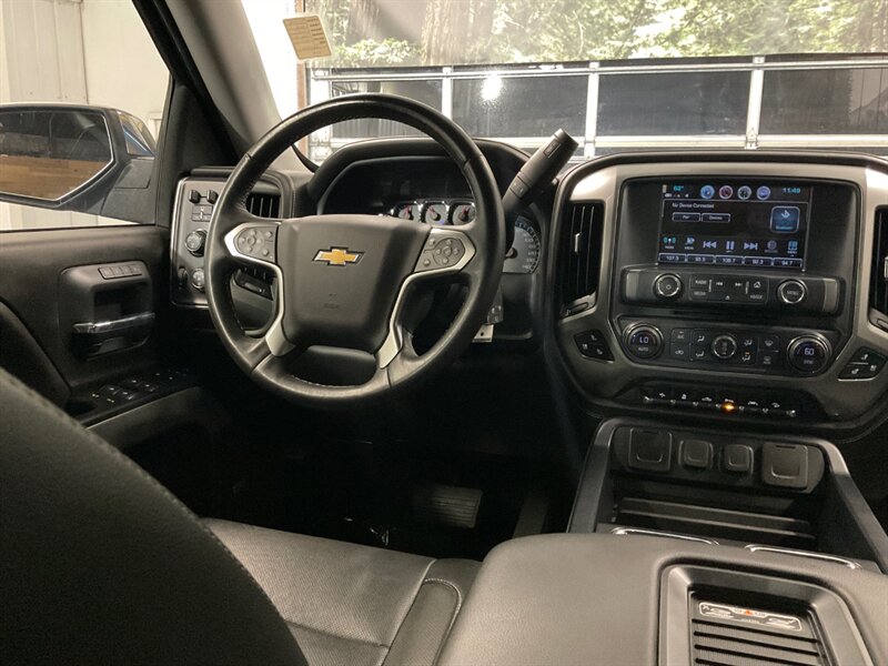 2018 Chevrolet Silverado 1500 LTZ Z71 Crew Cab 4X4 / Leather / 6 INC LIFT KIT   - Photo 18 - Gladstone, OR 97027