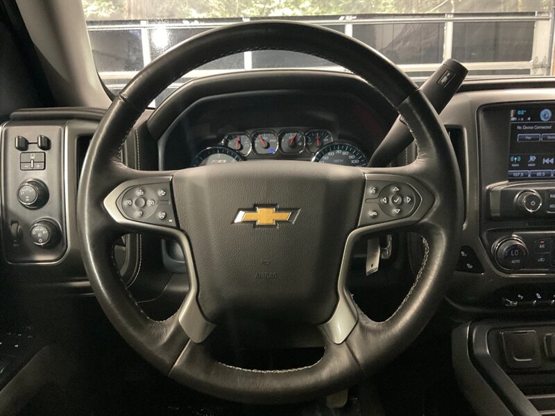 2018 Chevrolet Silverado 1500 LTZ Z71 Crew Cab 4X4 / Leather / 6 INC LIFT KIT   - Photo 21 - Gladstone, OR 97027