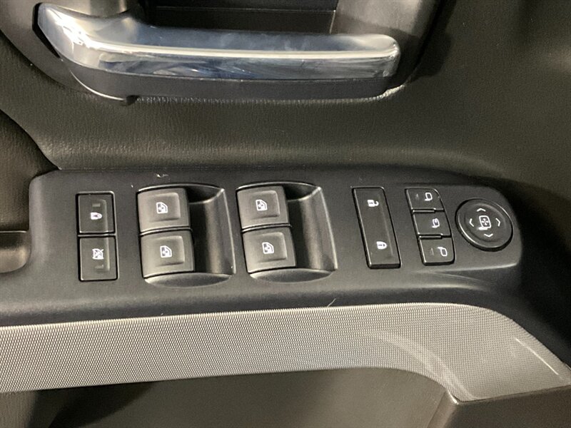 2018 Chevrolet Silverado 1500 LTZ Z71 Crew Cab 4X4 / Leather / 6 INC LIFT KIT   - Photo 34 - Gladstone, OR 97027