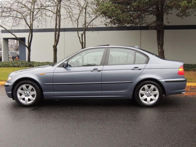 2005 BMW 325i/ 4-Door Sedan/ 6Cyl/ Only 62k miles   - Photo 3 - Portland, OR 97217