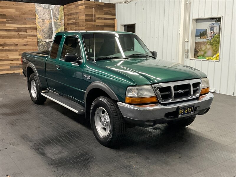 2000 Ford Ranger XLT Extended Cab 4-Door /4X4 / V6 3.0L / 5-SPEED  LOCAL TRUCK / RUST FREE / SUPER CLEAN / 120,000 MILES - Photo 2 - Gladstone, OR 97027