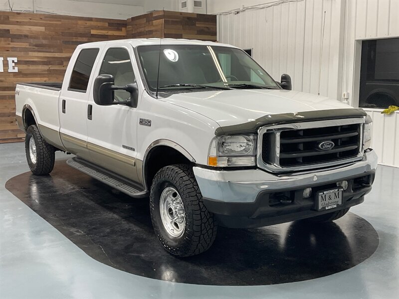 2001 Ford F-350 Lariat Crew Cab 4X4 / 7.3L DIESEL /BRAND NEW TIRES  / RUST FREE / LOW MILES - Photo 2 - Gladstone, OR 97027