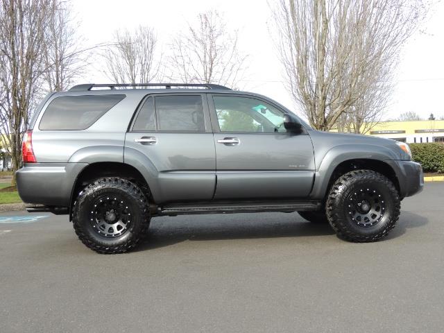 2008 Toyota 4Runner SR5 / 4WD / 6Cyl / LIFTED   - Photo 4 - Portland, OR 97217