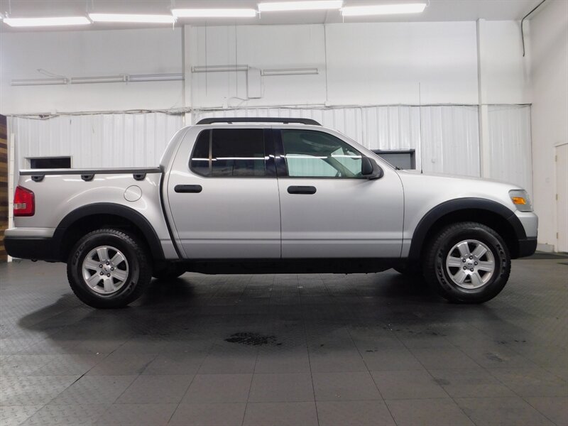 2009 Ford Explorer Sport Trac   - Photo 4 - Gladstone, OR 97027