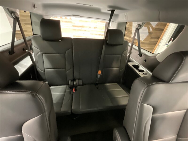 2018 Chevrolet Suburban LT   - Photo 41 - Gladstone, OR 97027