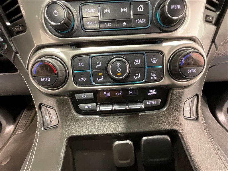 2018 Chevrolet Suburban LT   - Photo 20 - Gladstone, OR 97027