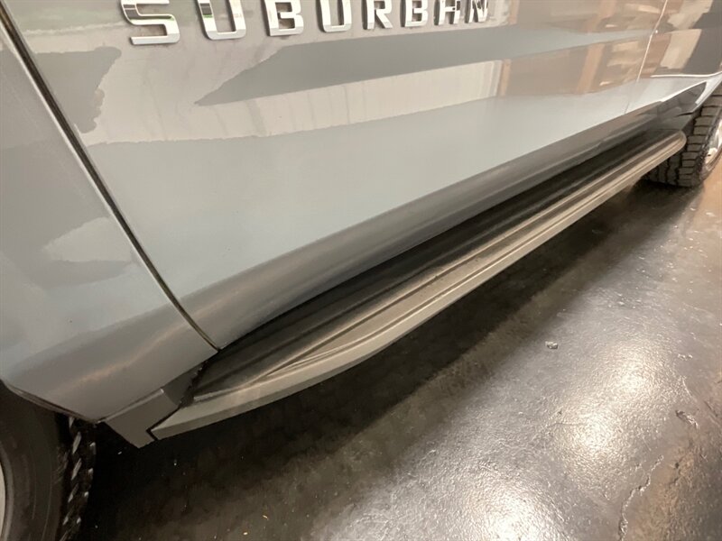 2018 Chevrolet Suburban LT   - Photo 34 - Gladstone, OR 97027