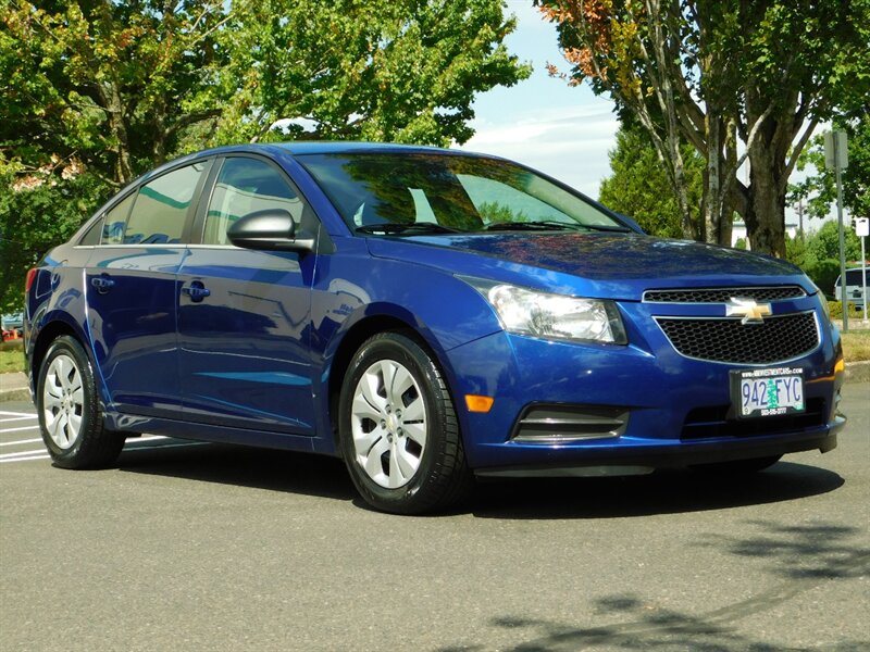 2012 Chevrolet Cruze LS Sedan 4-cyl / Automatic / 102k miles / 1-Owner   - Photo 2 - Portland, OR 97217