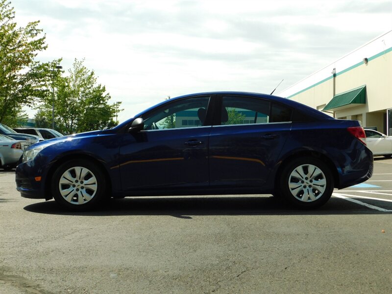 2012 Chevrolet Cruze LS Sedan 4-cyl / Automatic / 102k miles / 1-Owner   - Photo 3 - Portland, OR 97217