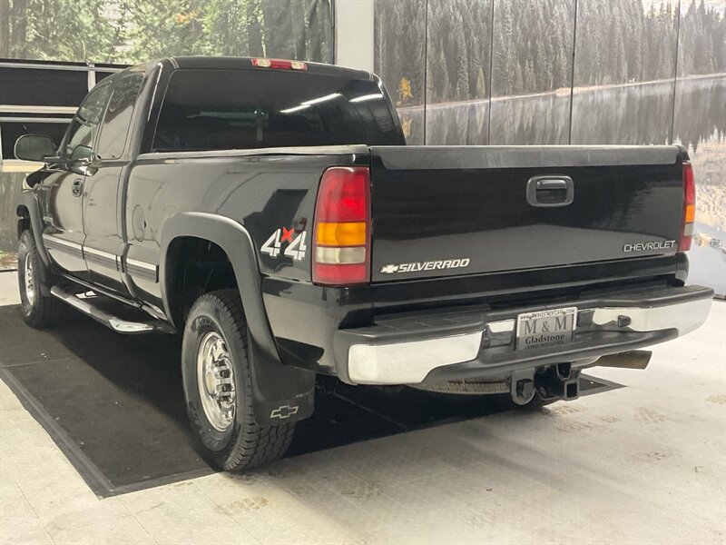 2002 Chevrolet Silverado 2500 LT 4X4 / 8.1L V8 / LOCAL / Leather / 113,000 MILES  / Leather & Heated Seats / BRAND NEW TIRES / CLEAN CLEAN - Photo 7 - Gladstone, OR 97027