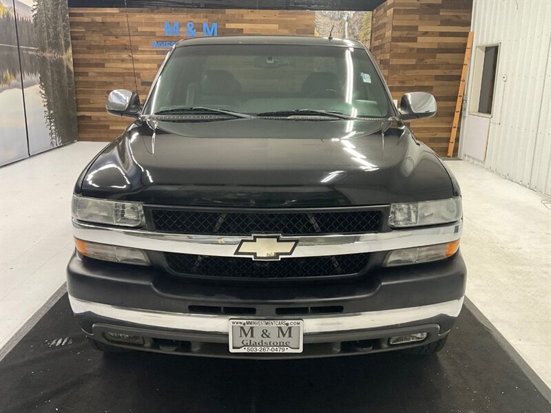 2002 Chevrolet Silverado 2500 LT 4X4 / 8.1L V8 / LOCAL / Leather / 113,000 MILES  / Leather & Heated Seats / BRAND NEW TIRES / CLEAN CLEAN - Photo 5 - Gladstone, OR 97027