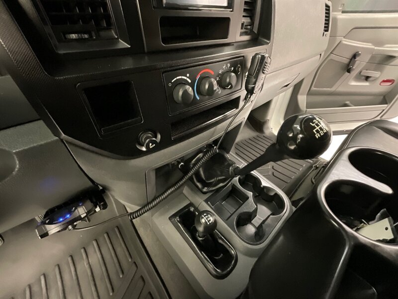 2006 Dodge Ram 2500 Regular Cab 4X4/ 5.9L DIESEL / 6-SPEED / 61K MILES  / Updated Lights / Leather / LIFTED - Photo 22 - Gladstone, OR 97027