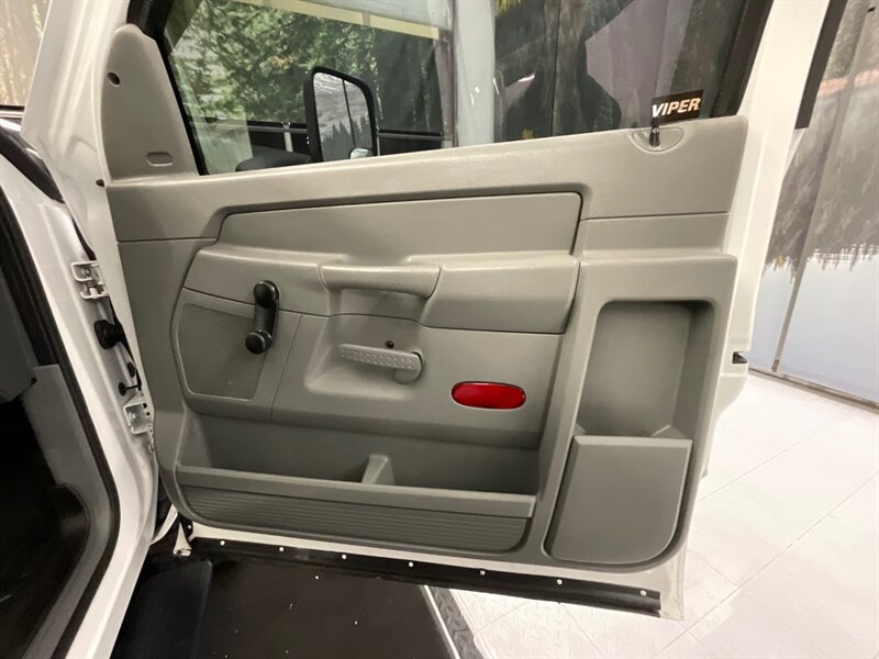 2006 Dodge Ram 2500 Regular Cab 4X4/ 5.9L DIESEL / 6-SPEED / 61K MILES  / Updated Lights / Leather / LIFTED - Photo 38 - Gladstone, OR 97027