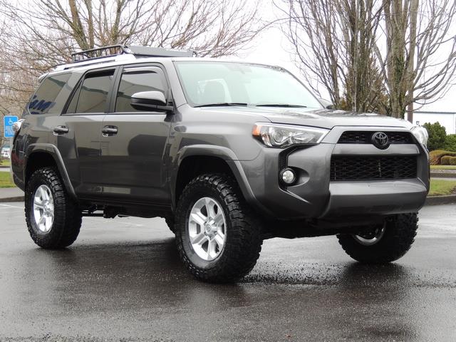 2016 Toyota 4Runner SR5 4.0L 4WD 1-OWNER LIFTED 33 " 19,680 Miles   - Photo 2 - Portland, OR 97217