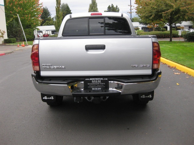 2007 Toyota Tacoma V6 /Auto / Crew Cab / 4WD / 1-Owner   - Photo 4 - Portland, OR 97217