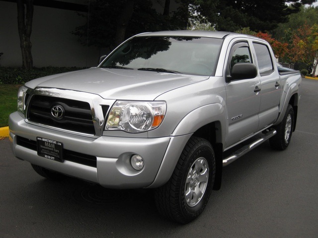 2007 Toyota Tacoma V6 /Auto / Crew Cab / 4WD / 1-Owner   - Photo 1 - Portland, OR 97217