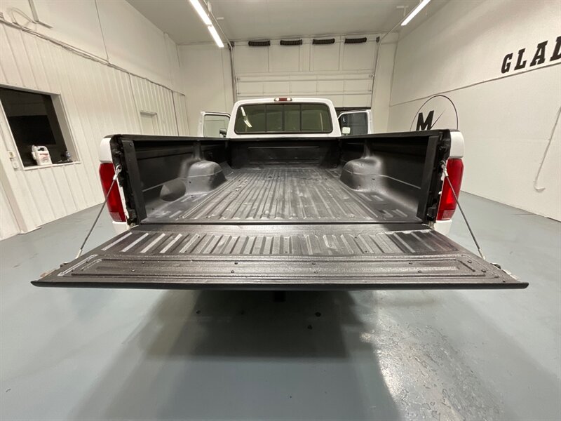 1996 Ford F-250 XLT 4X4 7.3L DIESEL / NEW TIRES / ZERO RUST / LONG BED / Towing Pkg / Spray in bed liner - Photo 10 - Gladstone, OR 97027