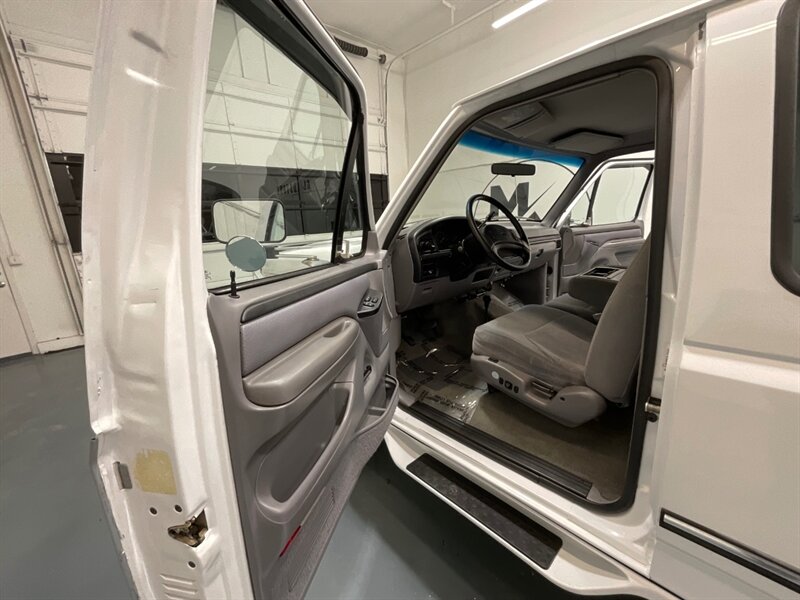 1996 Ford F-250 XLT 4X4 7.3L DIESEL / NEW TIRES / ZERO RUST / LONG BED / Towing Pkg / Spray in bed liner - Photo 31 - Gladstone, OR 97027