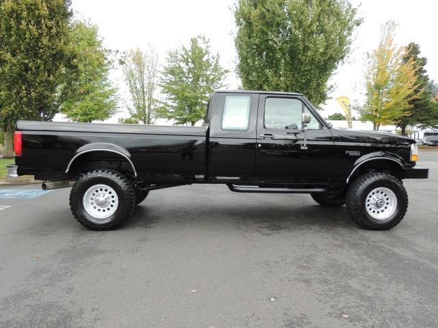 1995 Ford F-250 XLT / 4X4 / 7.3L Turbo Diesel / Long Bed / LIFTED   - Photo 4 - Portland, OR 97217