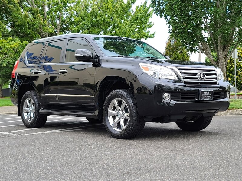2011 Lexus GX 460 Premium AWD / Dynamic Suspension / 1-OWNER  / Navigation / Back-Up CAM / Park Sensors / Power 3rd Seats / Heated & Cooled Leather - Photo 2 - Portland, OR 97217