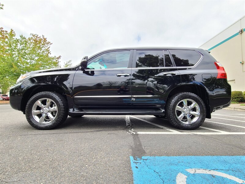 2011 Lexus GX 460 Premium AWD / Dynamic Suspension / 1-OWNER  / Navigation / Back-Up CAM / Park Sensors / Power 3rd Seats / Heated & Cooled Leather - Photo 3 - Portland, OR 97217