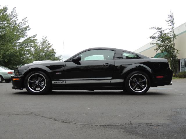 2007 Ford Mustang GT Premium / 5-SPEED / SHELBY PKG / 38K MILES   - Photo 3 - Portland, OR 97217