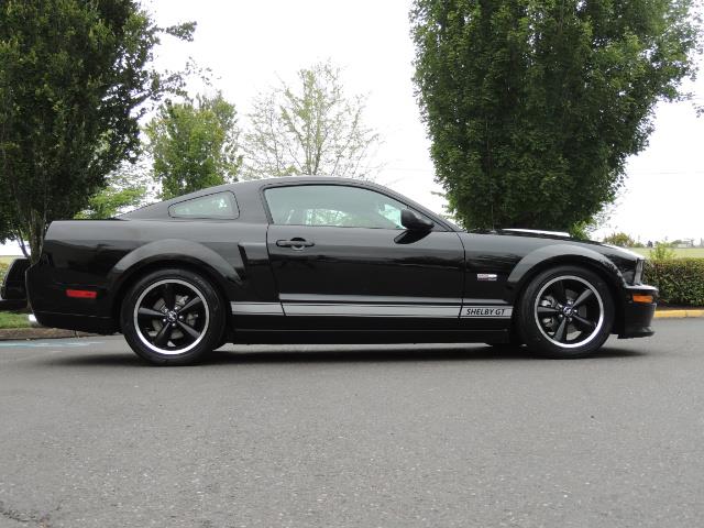 2007 Ford Mustang GT Premium / 5-SPEED / SHELBY PKG / 38K MILES   - Photo 4 - Portland, OR 97217