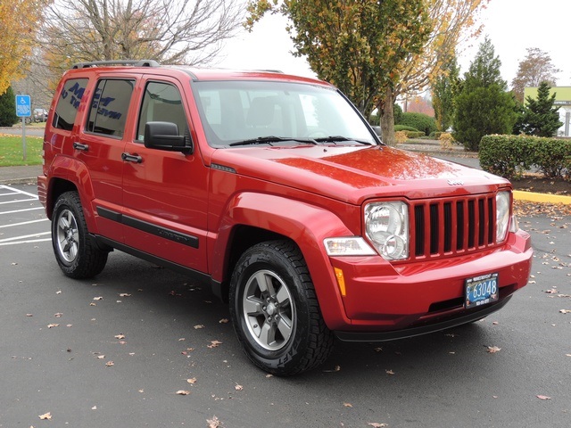 2008 Jeep Liberty Sport / 4X4 / 6Cyl / New Tires / Excel Cond   - Photo 2 - Portland, OR 97217