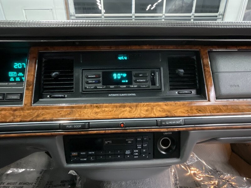1993 Lincoln Town Car Executive Limousine   - Photo 24 - Gladstone, OR 97027